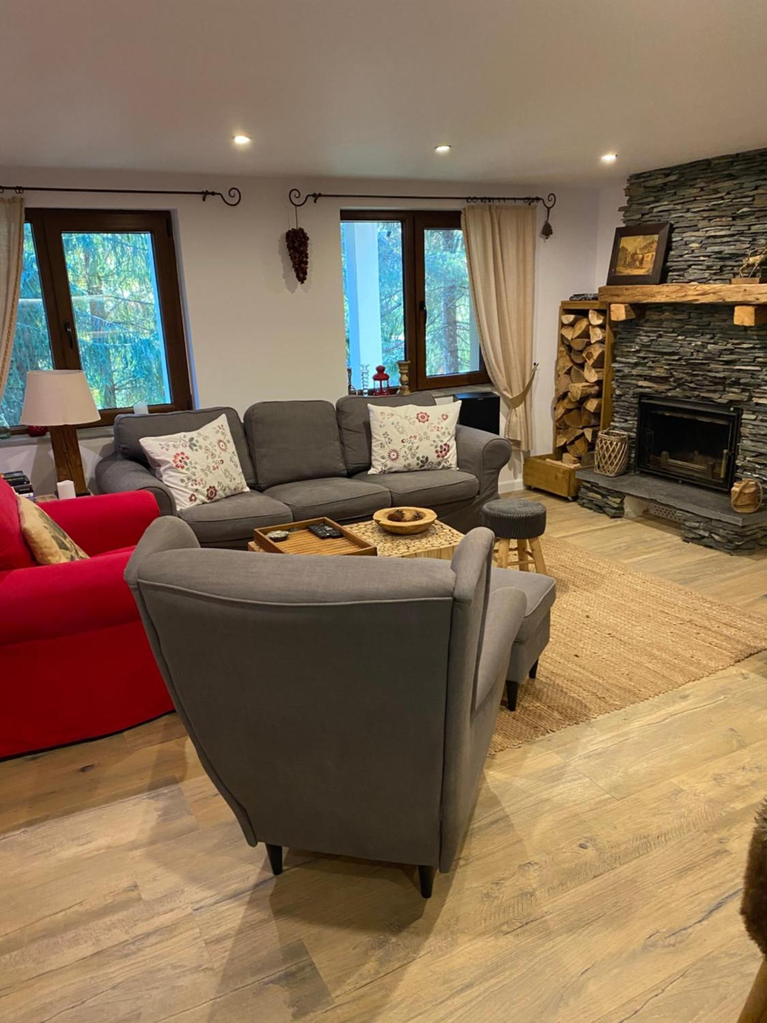 Mountain Chalet - Cabana La Muntele Baisorii Muntele Cacovei  Eksteriør billede